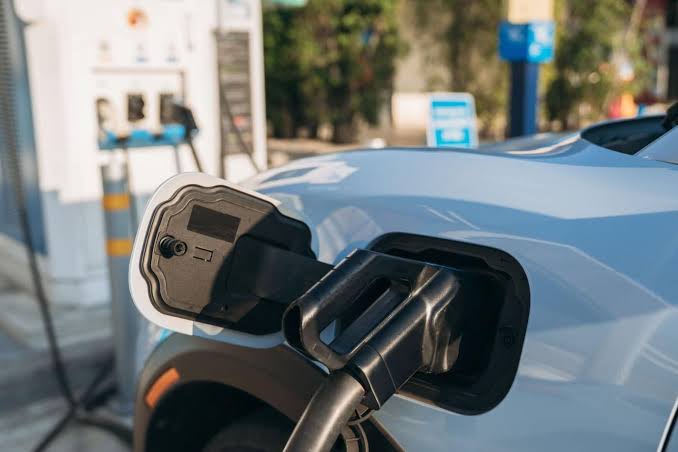 Real-World EV Efficiency: CAA Test Highlights Energy Consumption and Charging Performance Real-World EV Efficiency: CAA Test Highlights Energy Consumption and Charging Performance